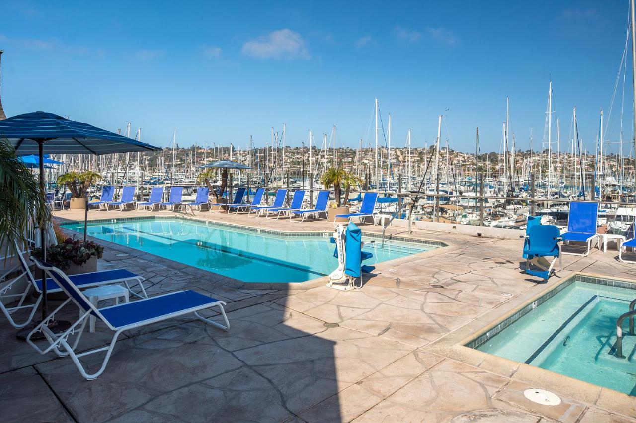 Bay Club Hotel And Marina San Diego Exterior photo