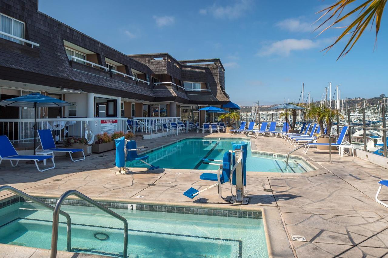 Bay Club Hotel And Marina San Diego Exterior photo